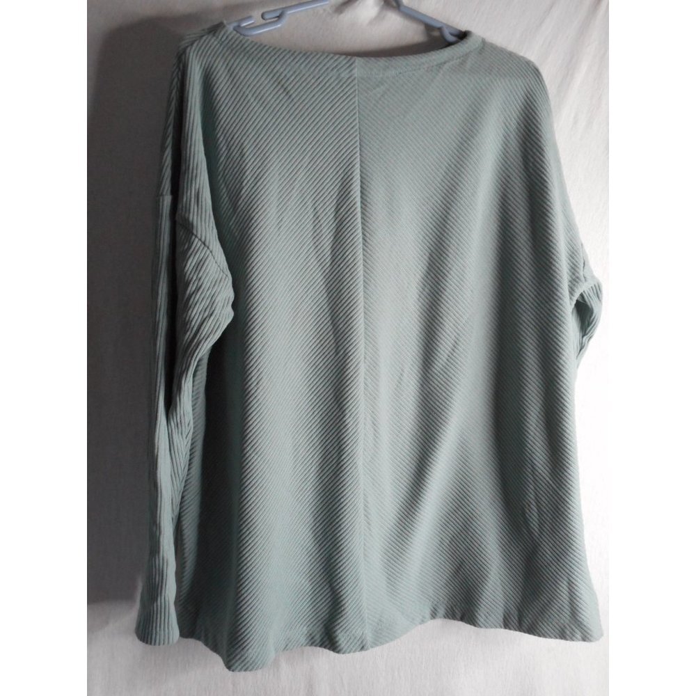 Ribbed Green Long Sleeve knit top  Ava Viv Sz X round neck